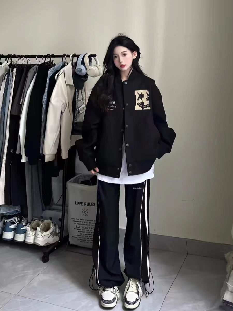 2025 여성 가을 블랙 레트로 레터 프린트 야구 재킷 - Winter Clothing Trends 2025 Women'S 리뷰 및 가격